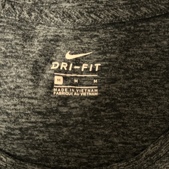 Nike workout T. Lightweight dark grey - Picture 2 of 2